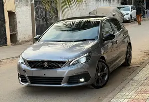 Peugeot 308 2018 Gris