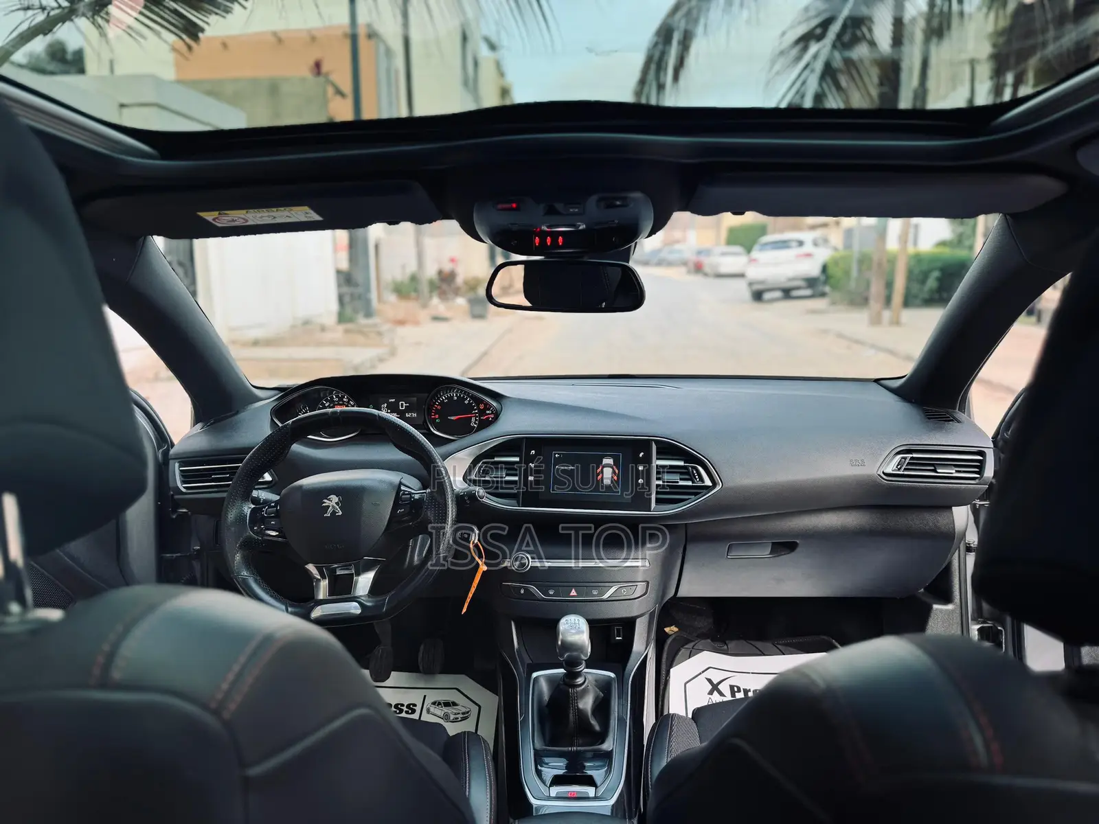 Peugeot 308 2018 Gris