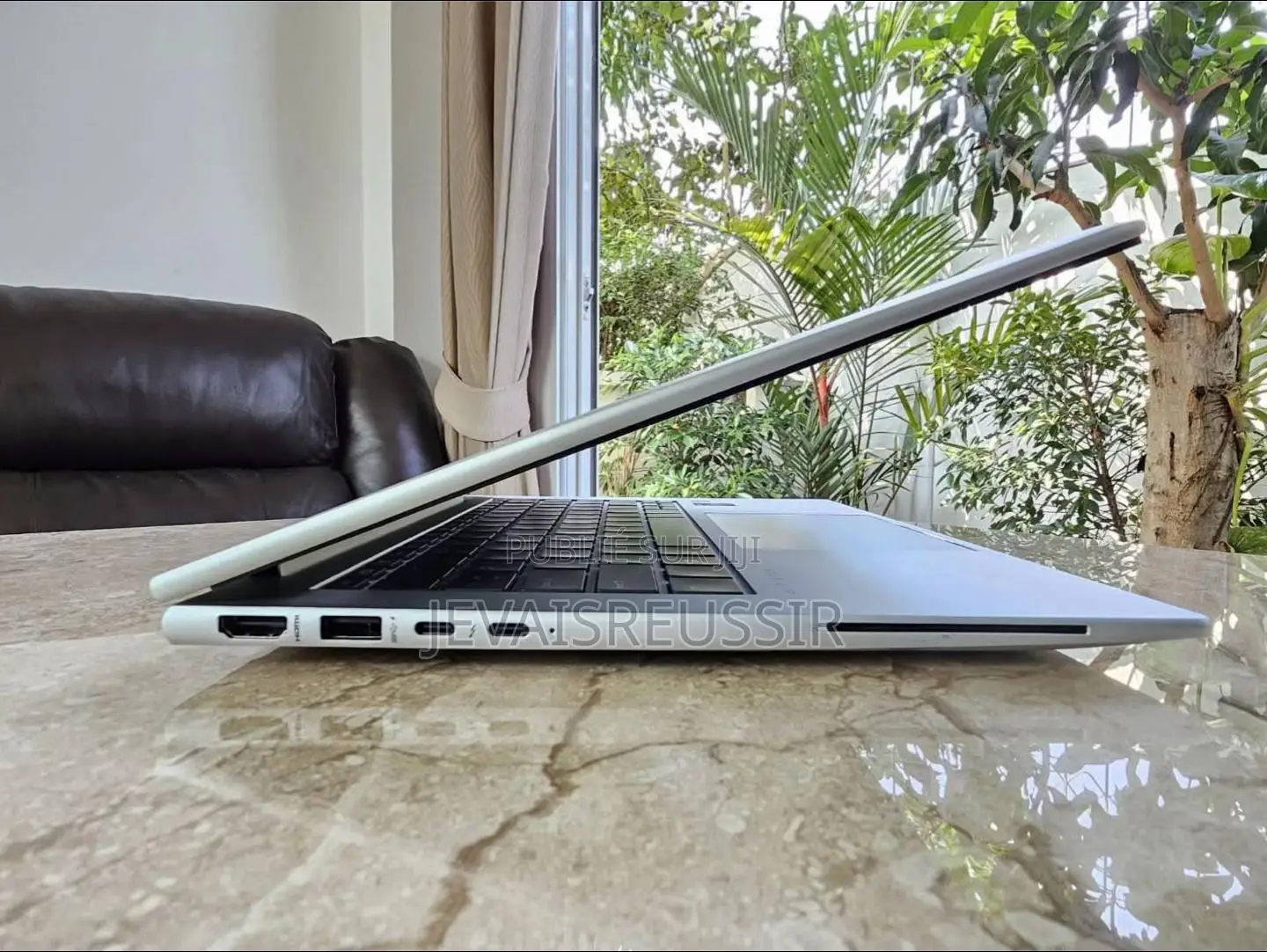 Ordinateur portable HP EliteBook 860 G10 16GB Intel Core i5 SSD 512GB