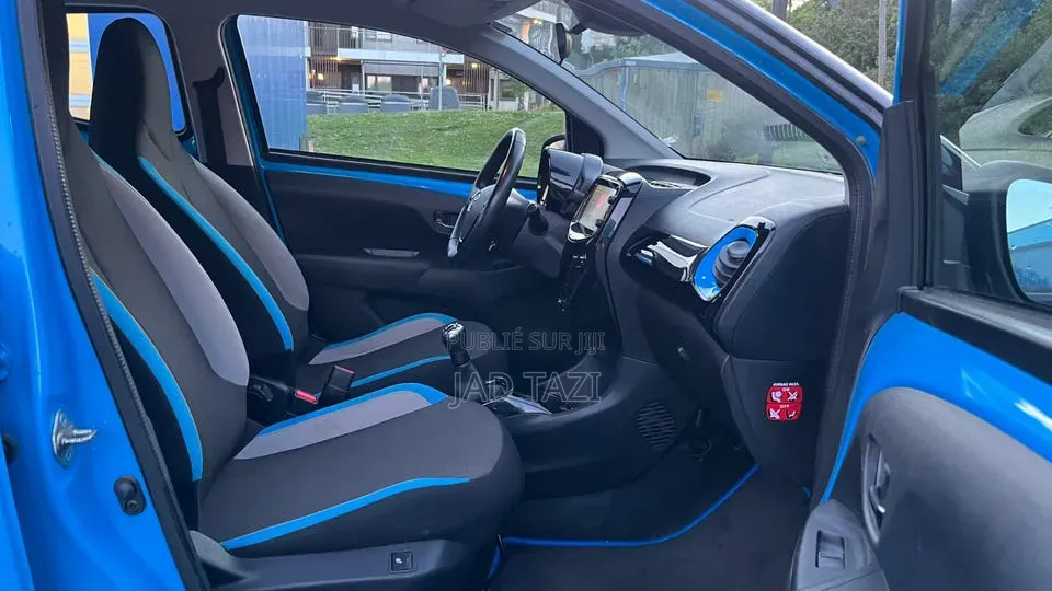 Toyota Aygo 2016 Bleu