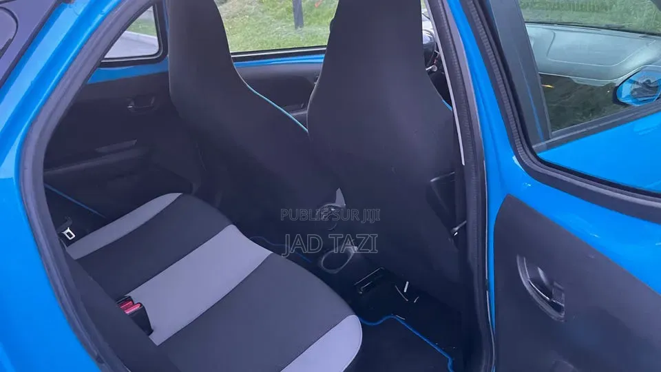 Toyota Aygo 2016 Bleu