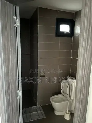 Meublé 2chbre Appartement dans Yoff à Louer