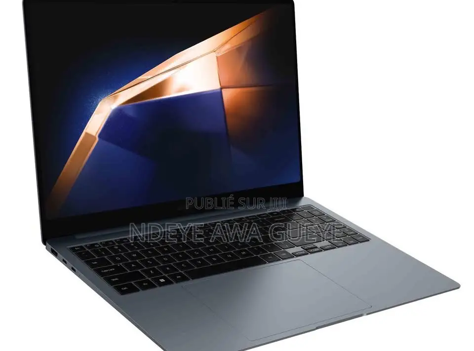 Nouveau Samsung Galaxy Book4 16GB Intel Core i7 SSD 512GB