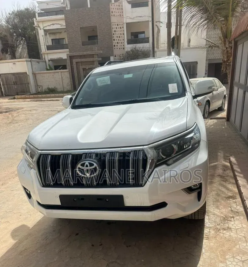 Toyota Land Cruiser Prado 2024 Blanc