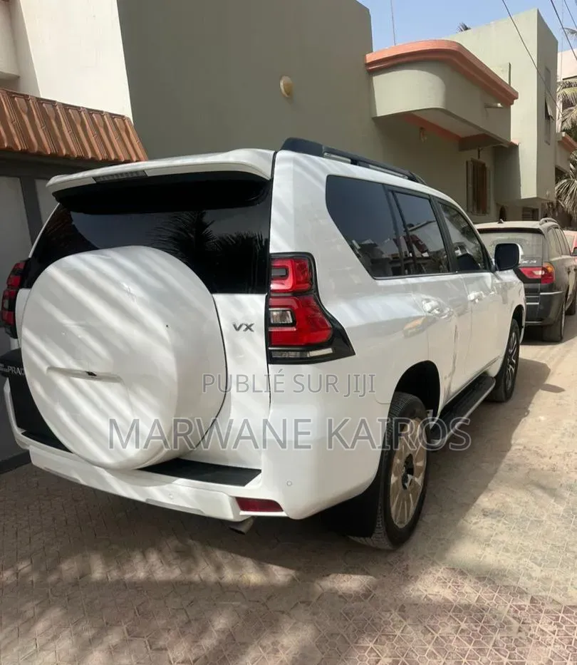 Toyota Land Cruiser Prado 2024 Blanc