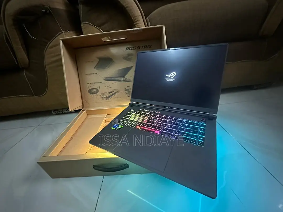 Nouveau Asus ROG Strix G16 G614 16GB Intel Core i5 SSD 1T
