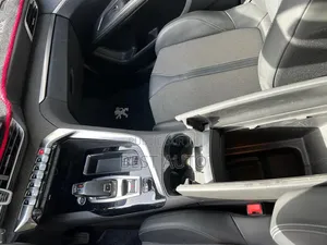 Peugeot 3008 2021 Gris