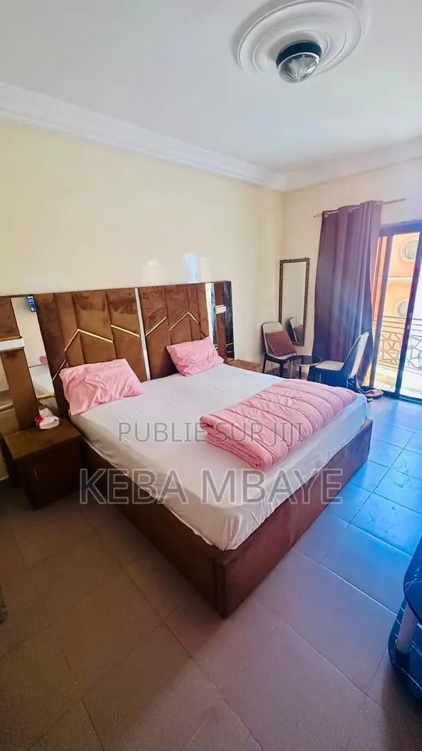 Meublé 1chbre Appartement dans Junior Immo, Ouakam à Louer