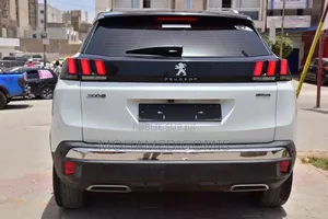 Peugeot 3008 2018 Blanc cassé