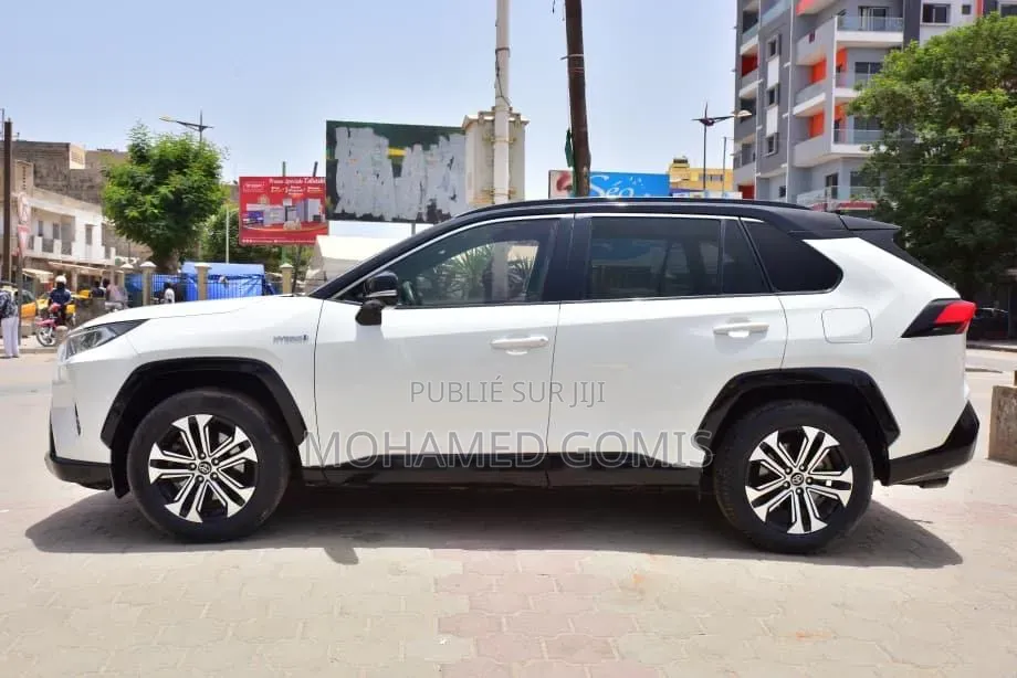 Toyota RAV4 2021 Blanc cassé