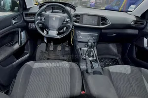 Peugeot 308 2017 Bleu