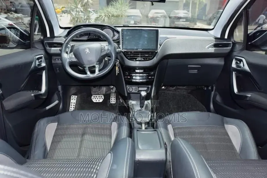 Peugeot 2008 2017 Blanc cassé