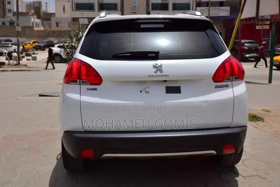 Peugeot 2008 2017 Blanc cassé