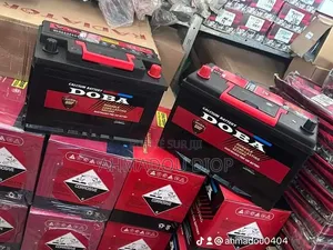 Batteries Automobiles Pour Vos Démarrages De Véhicules Au