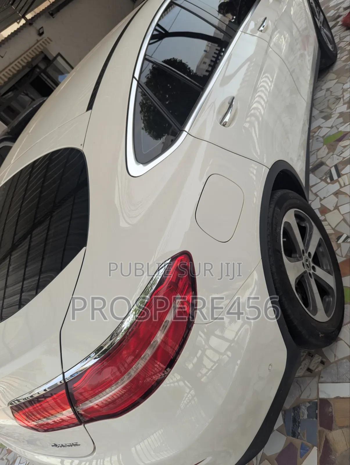 Mercedes-Benz GLC-Class 2019 Blanc cassé