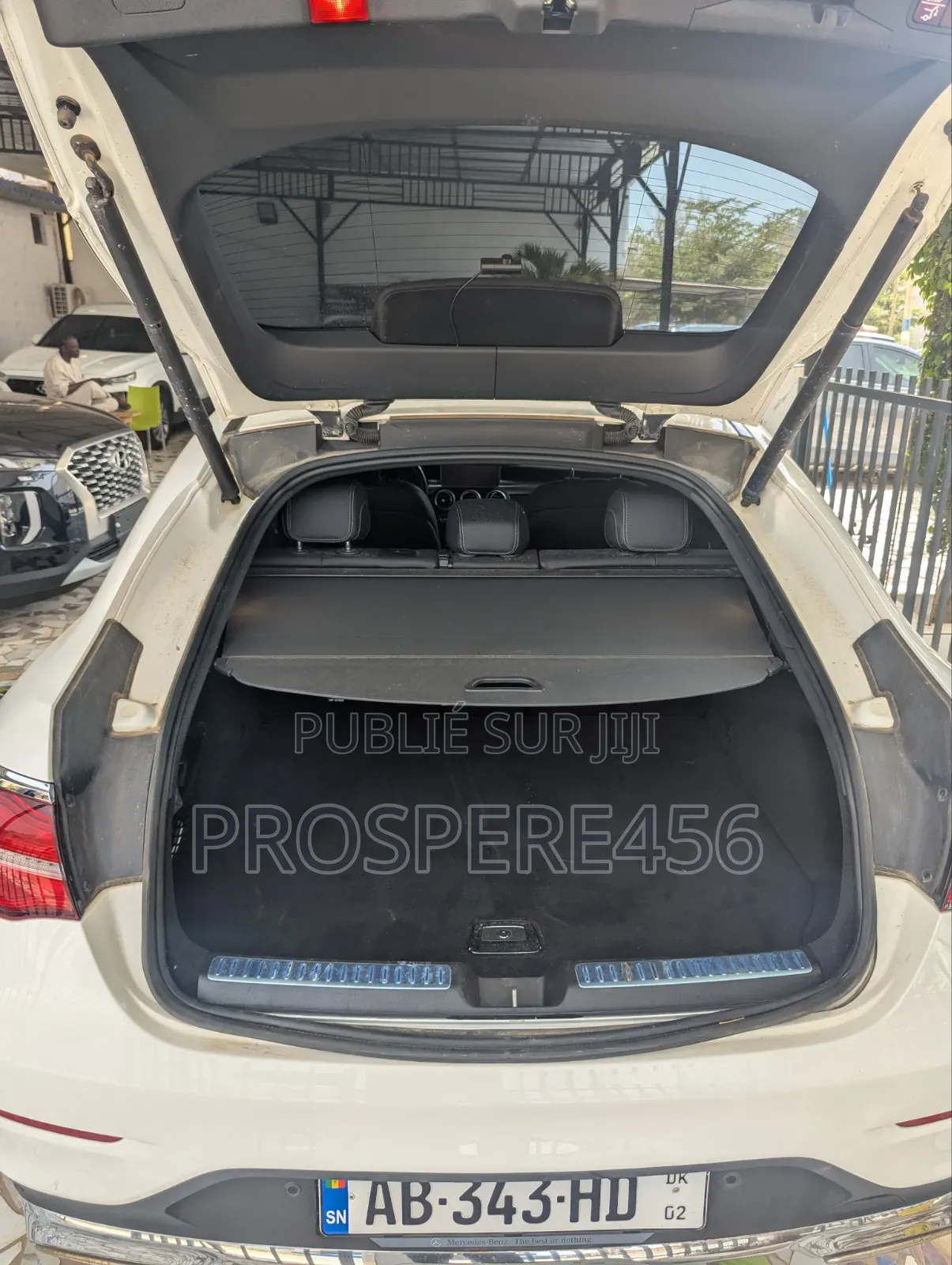 Mercedes-Benz GLC-Class 2019 Blanc cassé
