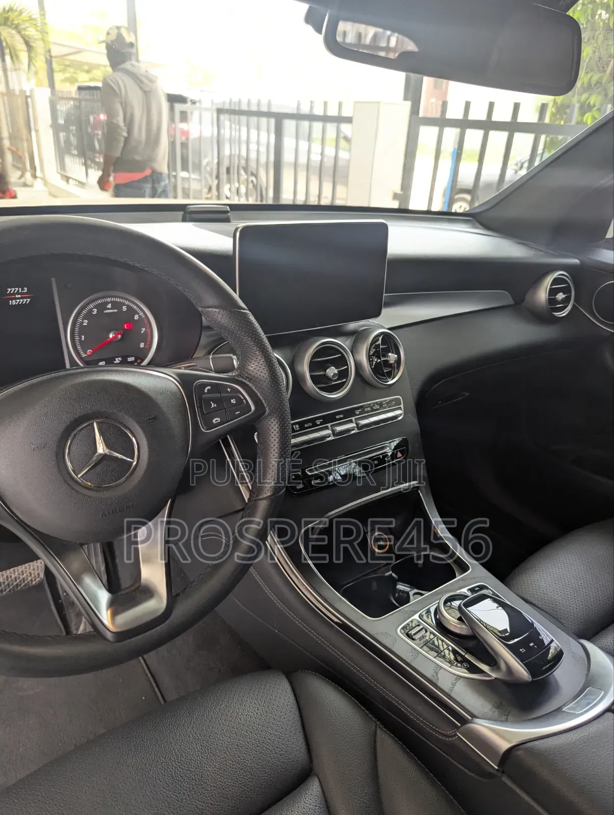 Mercedes-Benz GLC-Class 2019 Blanc cassé