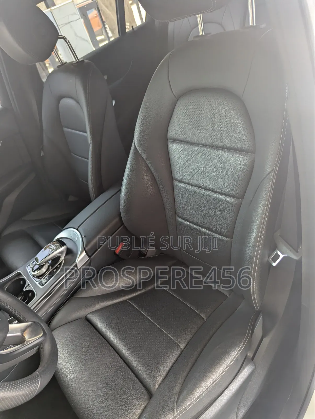 Mercedes-Benz GLC-Class 2019 Blanc cassé