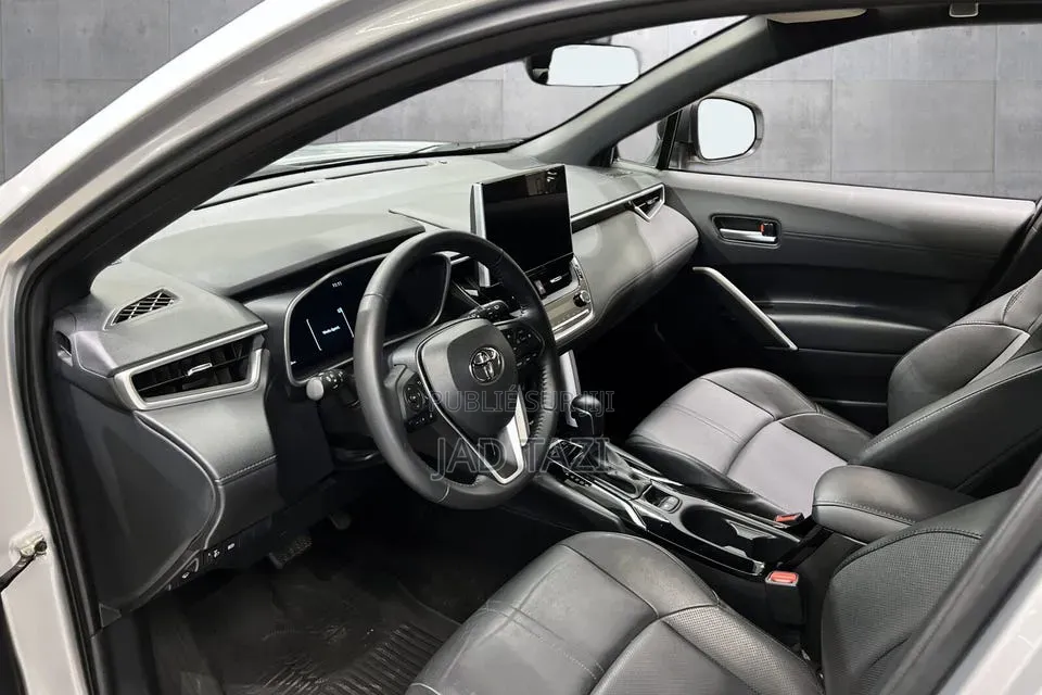 Toyota Corolla Cross Hybrid 2023 Gris