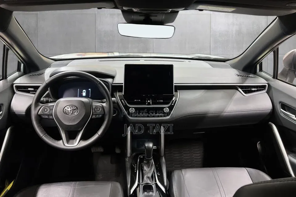 Toyota Corolla Cross Hybrid 2023 Gris