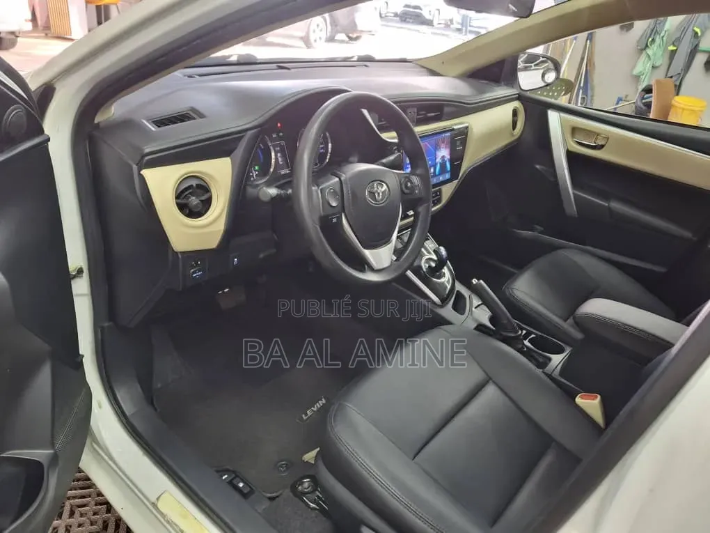 Toyota Corolla 2018 Blanc