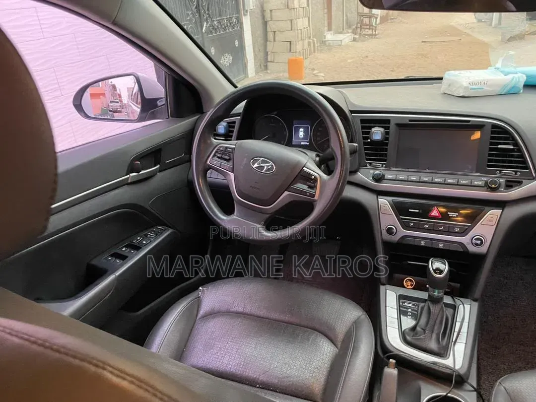 Hyundai Avante 2017 Autre