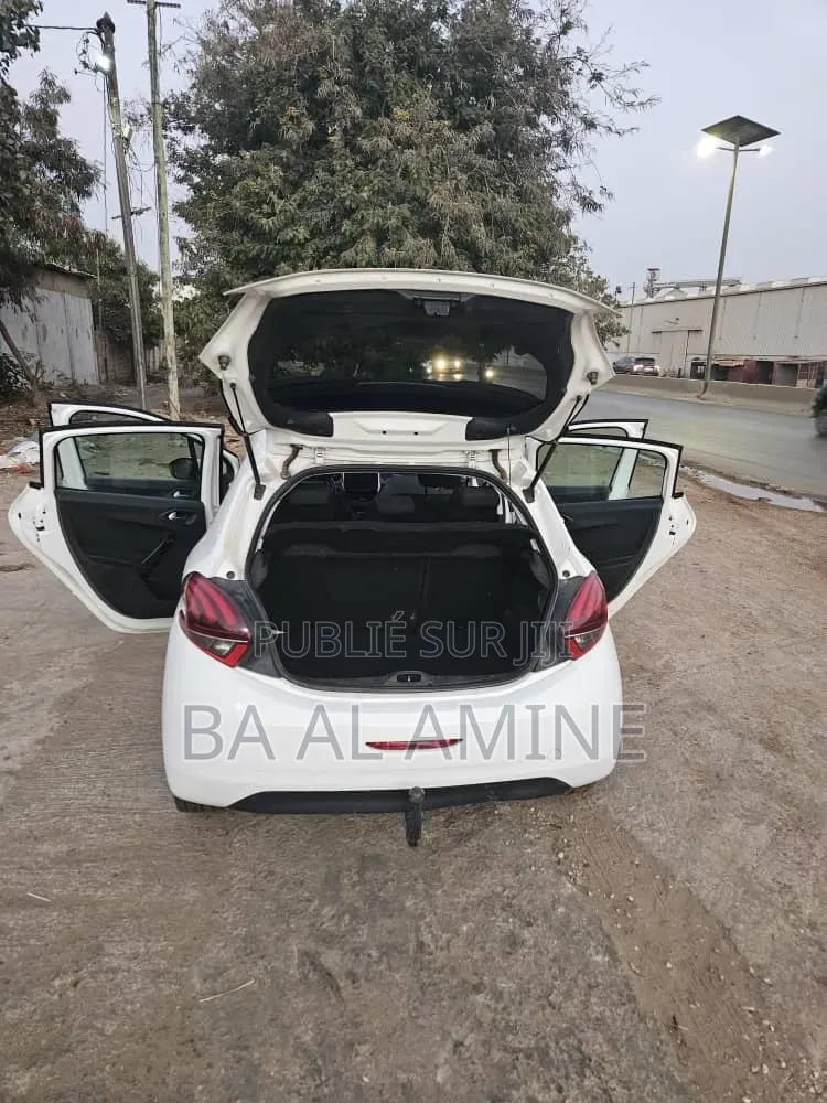 Peugeot 208 2019 Blanc