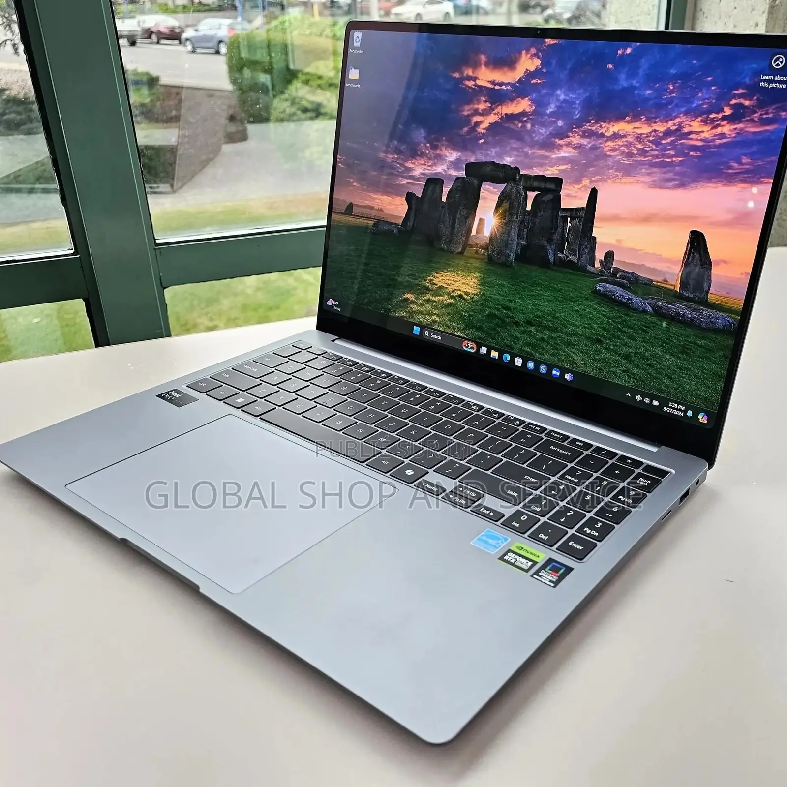 Nouveau Samsung Galaxy Book4 16GB Intel Core i7 SSD 512GB