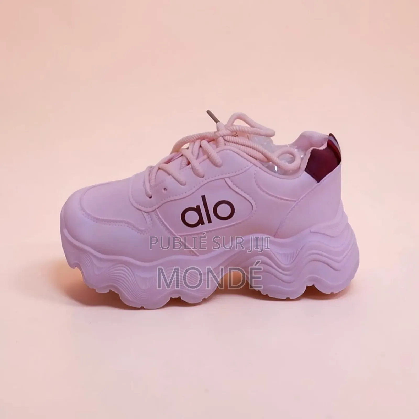 Cheaussures Sneakers Femme