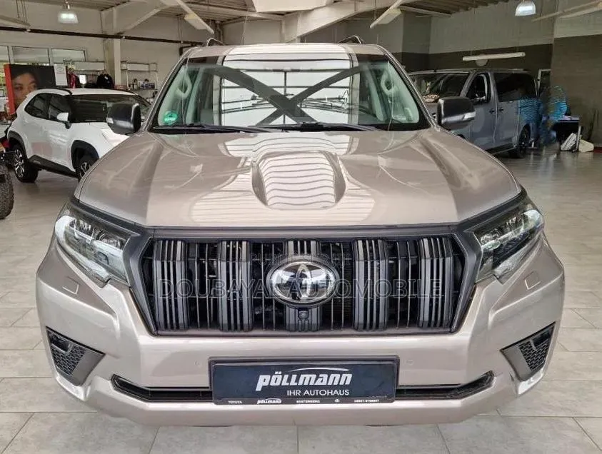 Toyota Land Cruiser Prado 2023 Autre