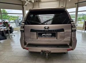 Toyota Land Cruiser Prado 2023 Autre