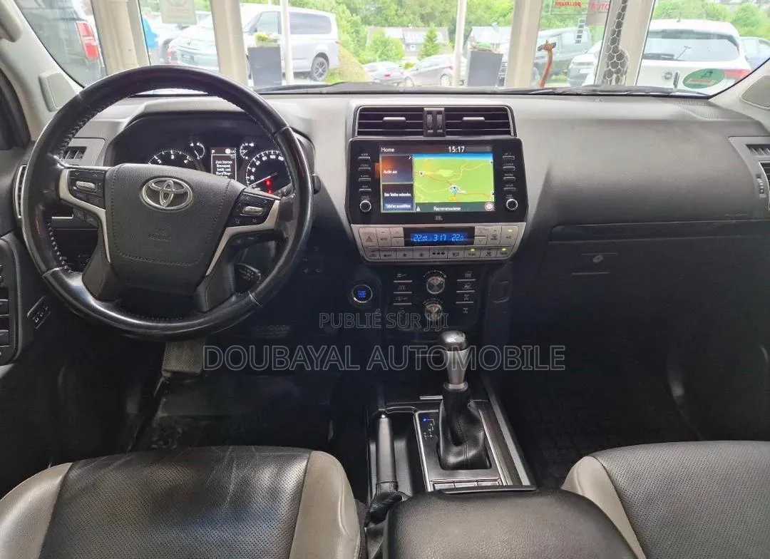 Toyota Land Cruiser Prado 2023 Autre