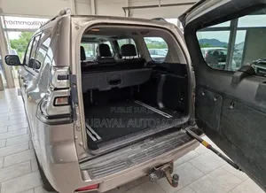 Toyota Land Cruiser Prado 2023 Autre