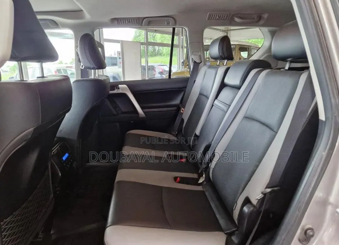 Toyota Land Cruiser Prado 2023 Autre