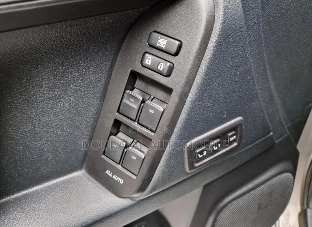 Toyota Land Cruiser Prado 2023 Autre