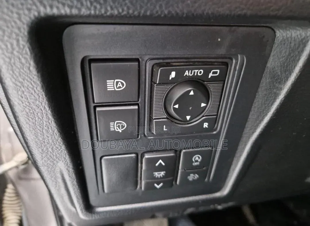 Toyota Land Cruiser Prado 2023 Autre