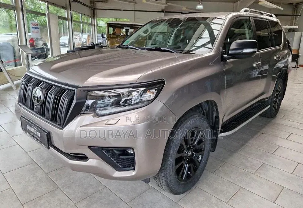 Toyota Land Cruiser Prado 2023 Autre