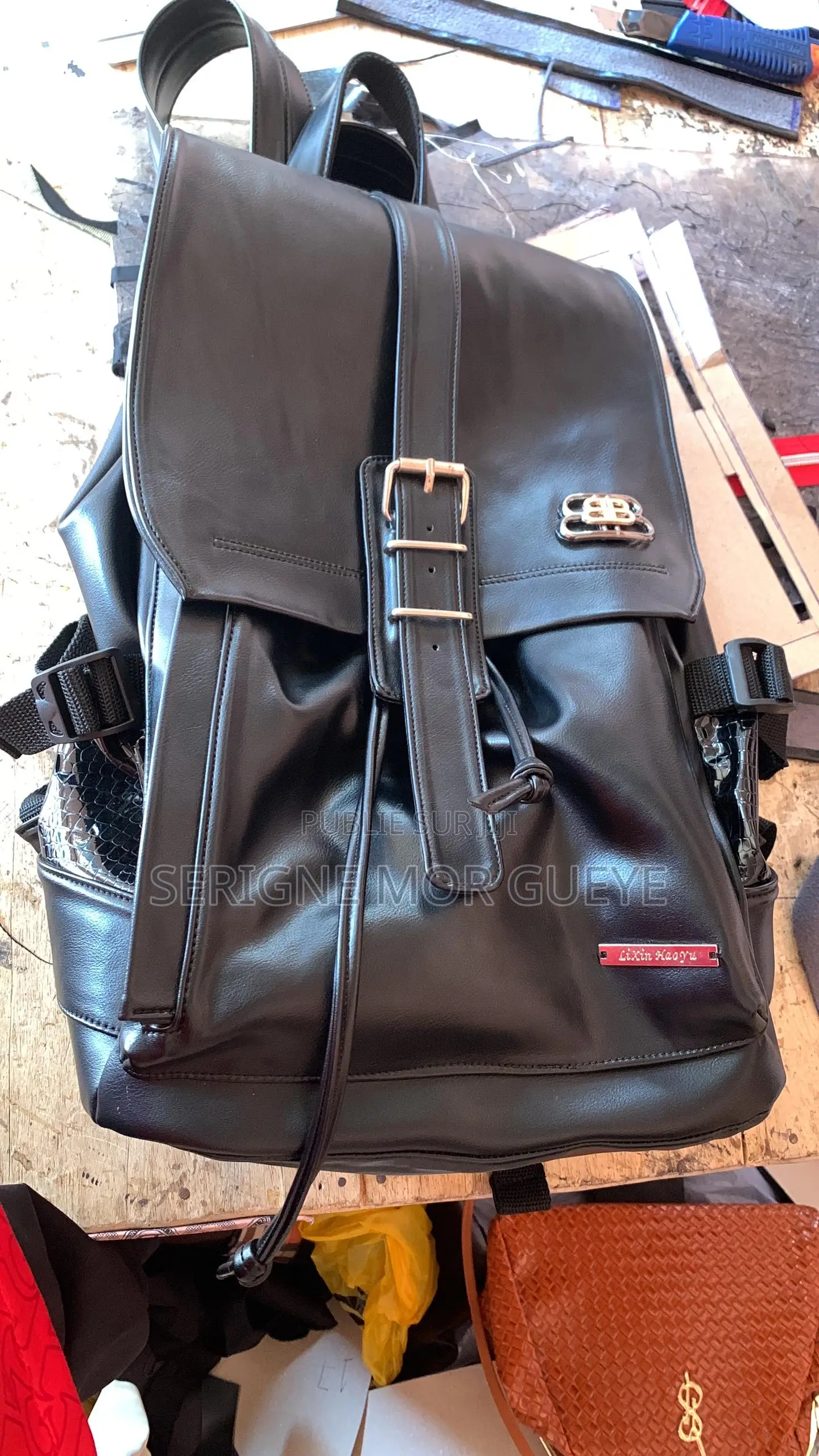 Vente Et Fabrique Des Sacs