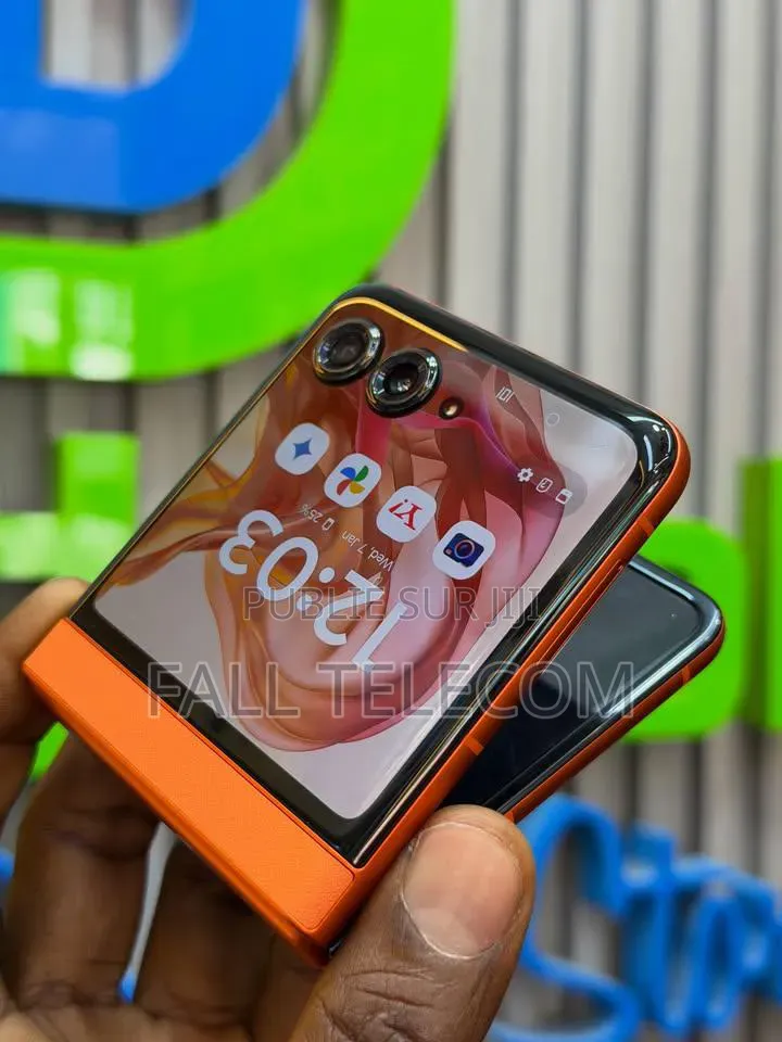 Nouveau Motorola Razr 50 256 GB Autre