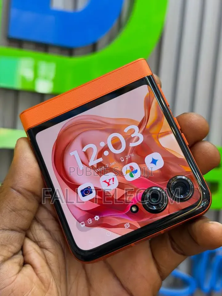 Nouveau Motorola Razr 50 256 GB Autre