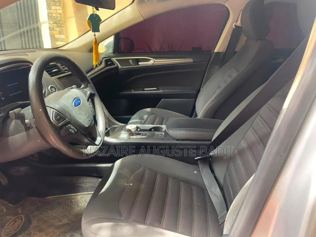 Ford Fusion 2017 Gris