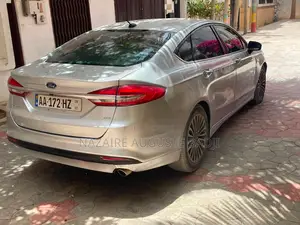Ford Fusion 2017 Gris
