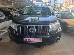 Toyota Land Cruiser Prado 2022 Noir