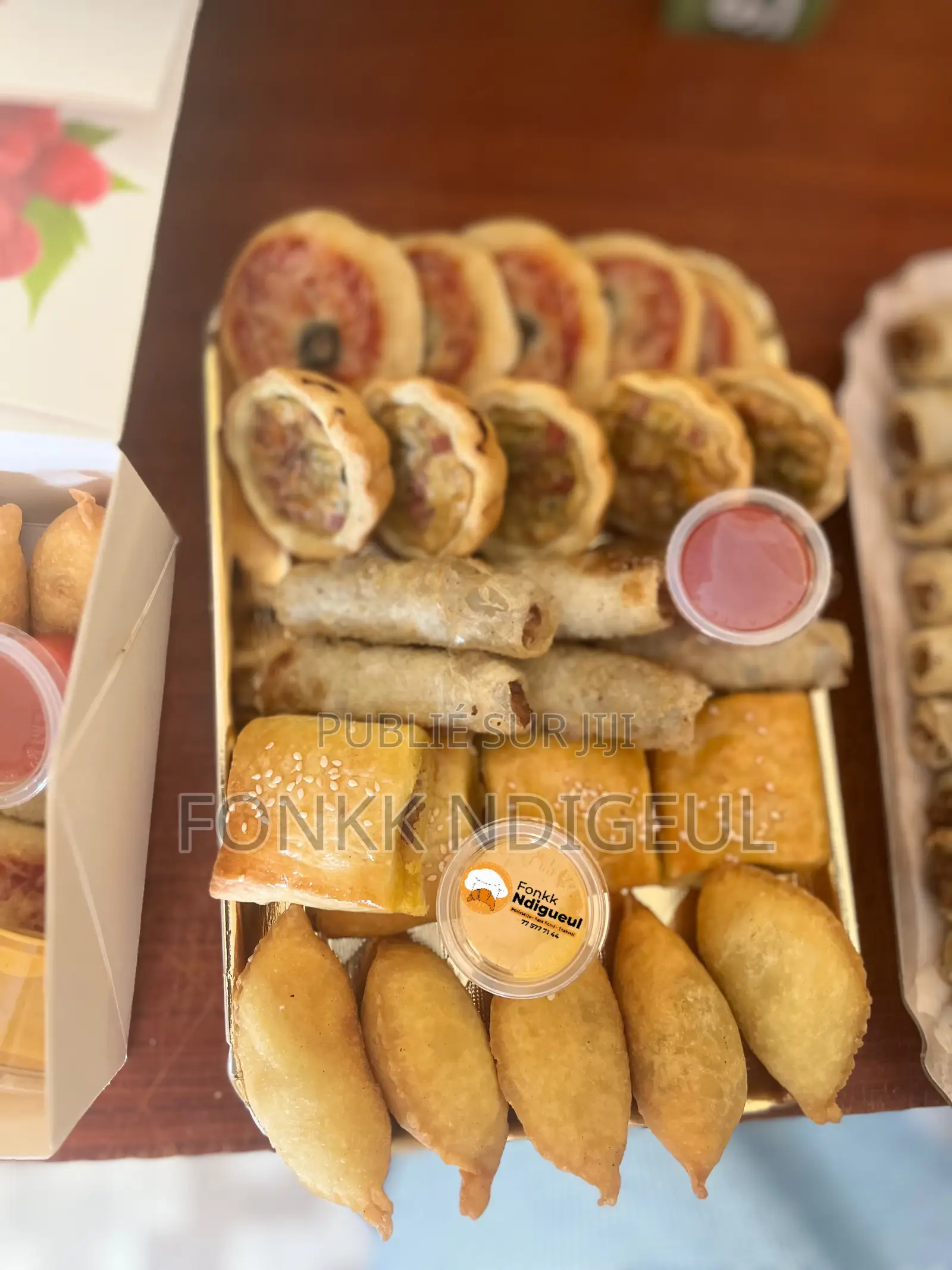 Petits Fours Seles /Sucres