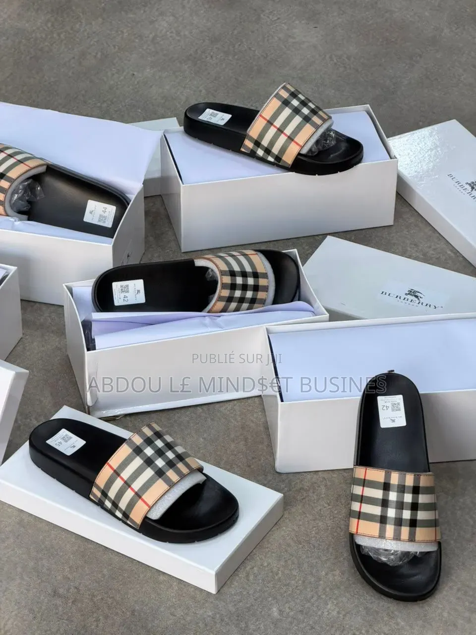 Sandal Burberry Disponible
