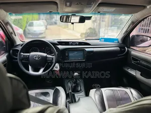 Toyota Hilux 2022 Blanc