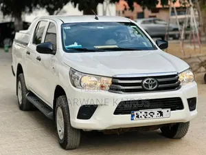 Toyota Hilux 2022 Blanc
