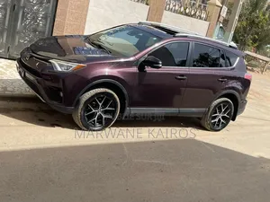 Toyota RAV4 2018 Bordeaux