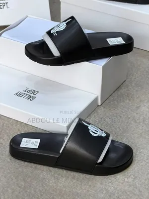 Sandal Gallery Dept Disponible