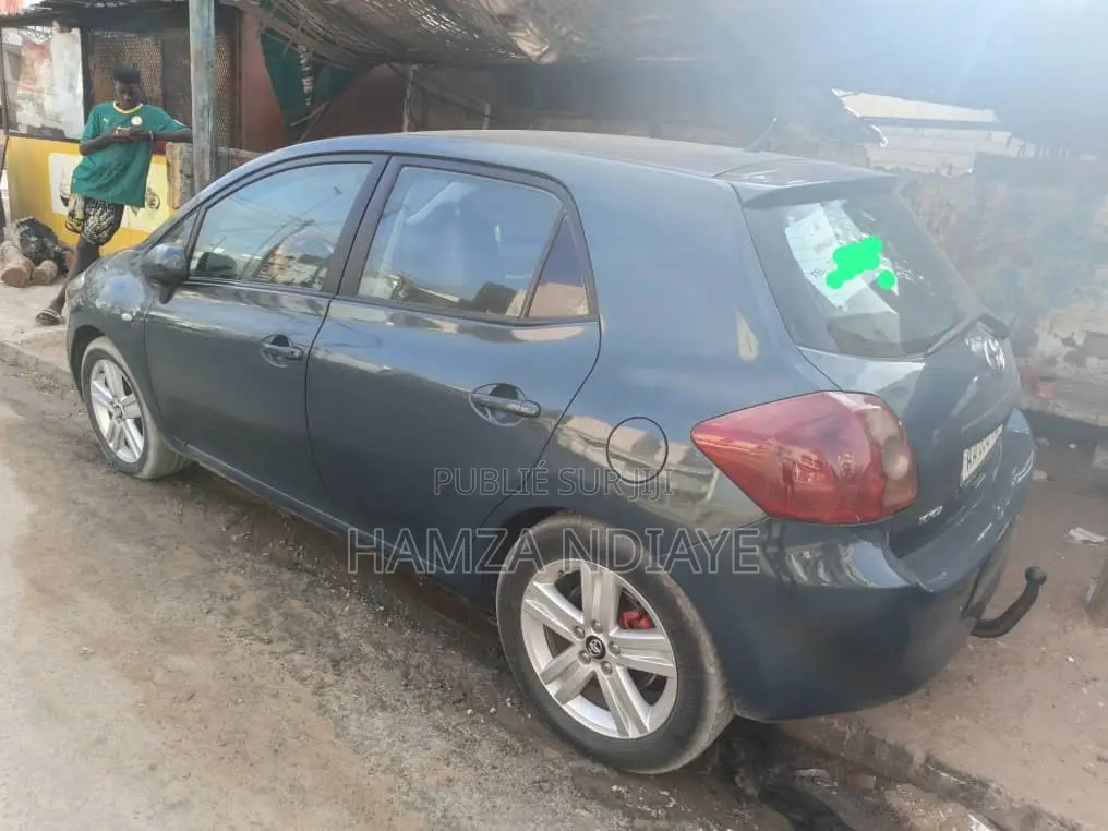 Toyota Auris 2010 Gris